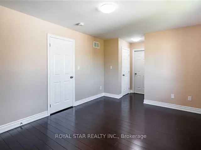 Niagara Falls 3 Bedroom Townhouse - Modern & Stylish