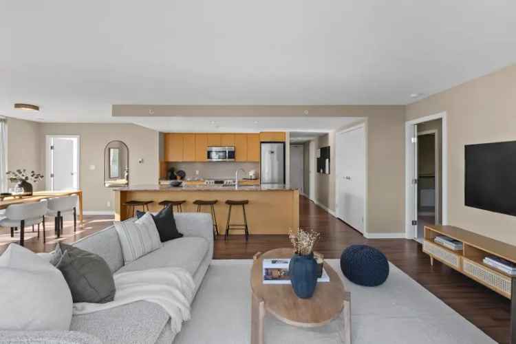 Spectacular 2-Bed Condo with Expansive Patio and Stunning Views