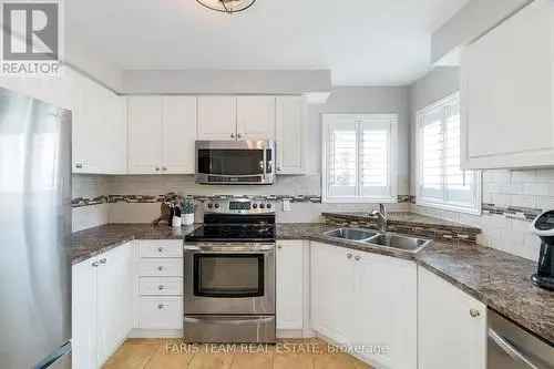 All Brick Bungalow in Holly Neighbourhood Barrie ON
