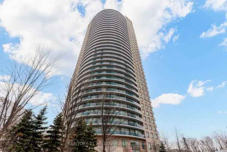 Mississauga Entertainment District Condo 1 Bed Plus Den Lake View