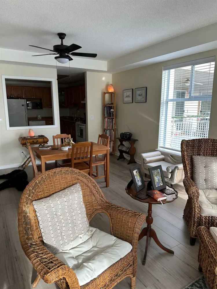 1 Bedroom Condo in Maple Ridge 55+ Complex