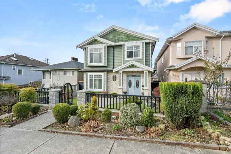 Renfrew Vancouver House 3 Bed 2 Bath 3 Suites Great Investment