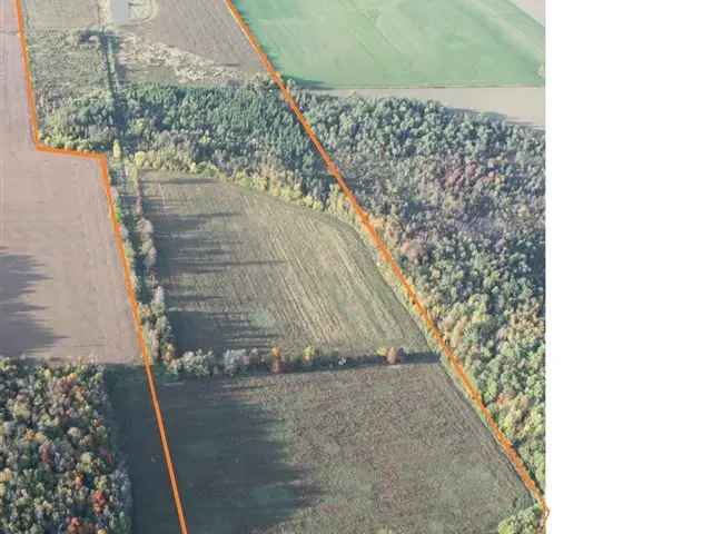 86 Acres Farmland with 8000 Sq Ft Shed Southwestern Ontario