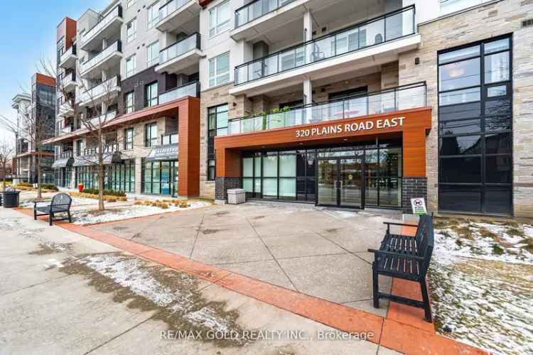 Rent 1 Bedroom Plus Den Condo in Burlington with Modern Amenities