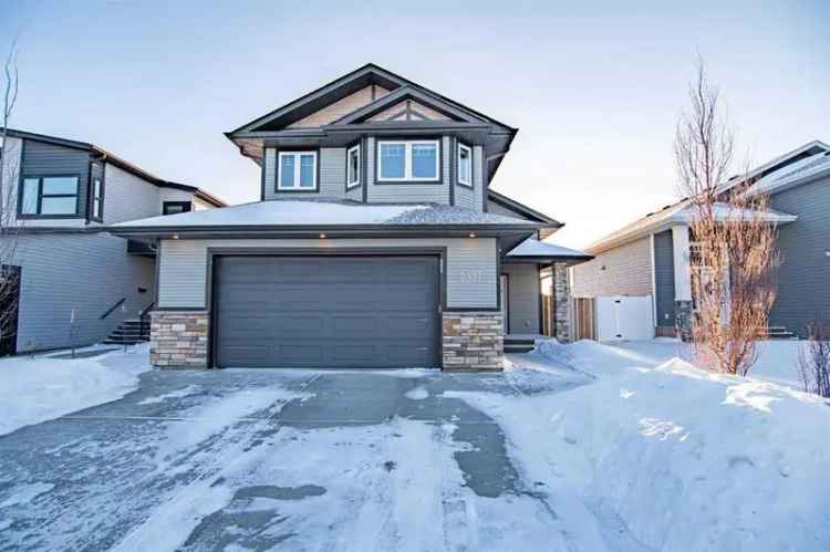 Blackfalds Bi-Level Home 3 1 Bedrooms 3 Baths Finished Basement