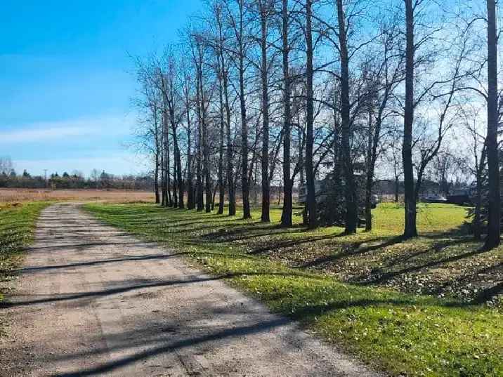 27.2 ACRES FOR SALE FOR DEVELOPMENT IN STE. ANNE MB