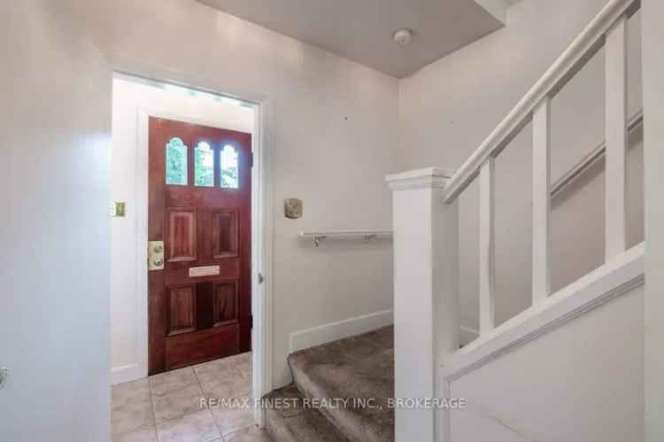 House For Sale in Kingston, Ontario