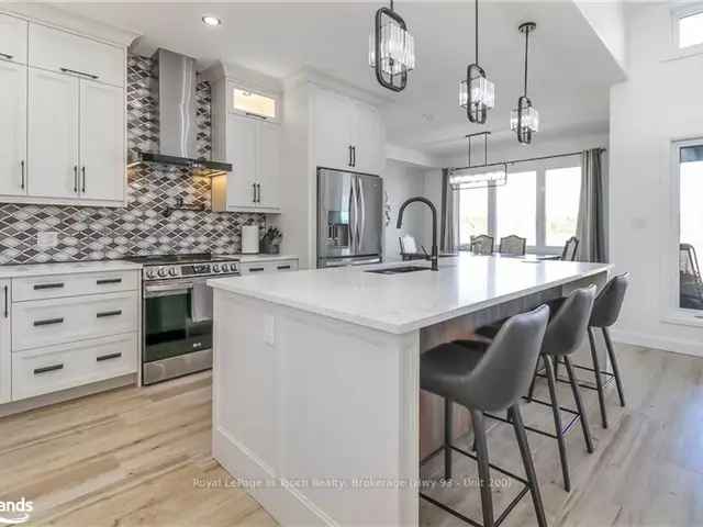 Luxury Waterfront Home 3 Beds 2848 Sq Ft Open Concept