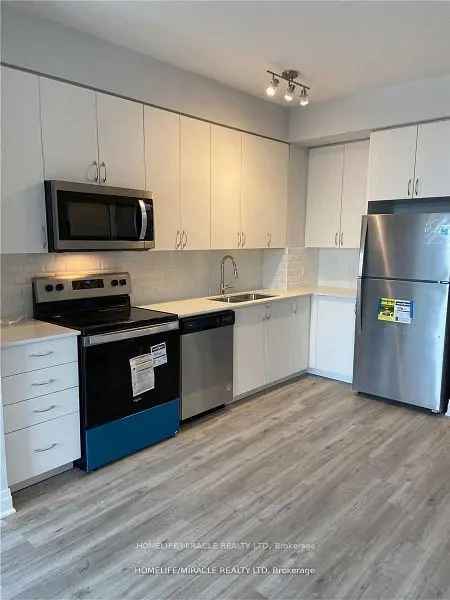 East 3220 One Bedroom Unit Near Don Mills Subway