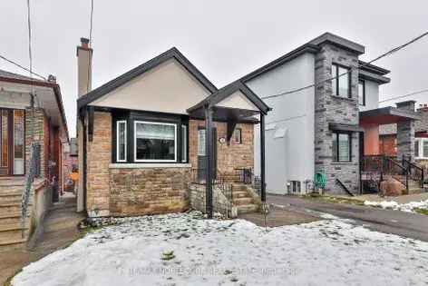4 rooms house of 96 m² in Toronto