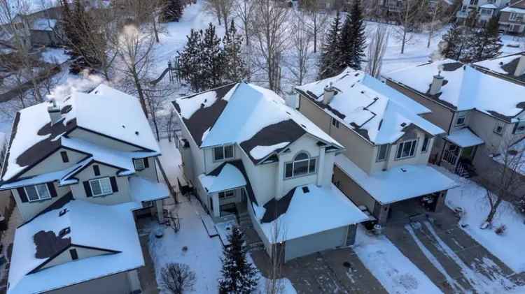 House For Sale in Calgary, Alberta