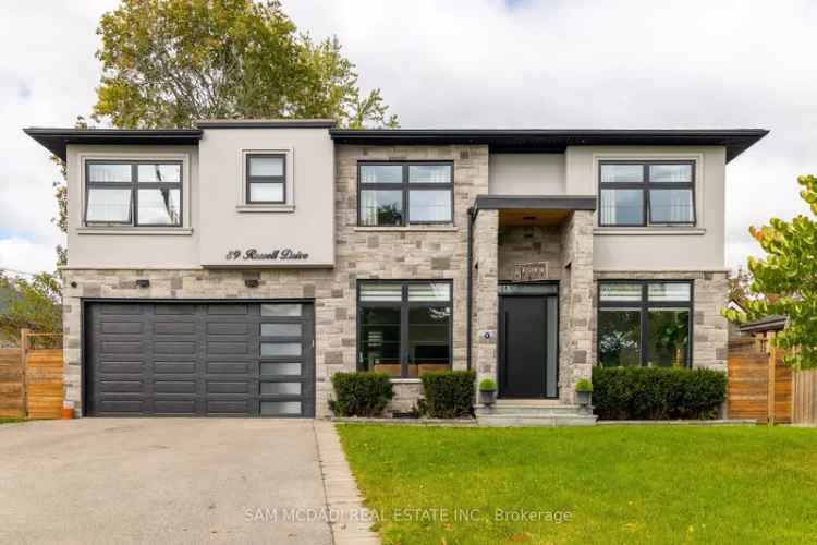 Modern 4 1 Bedroom Home in Oakville College Park