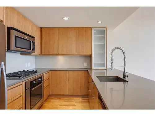 Condo For Sale In Beltline, Calgary, Alberta