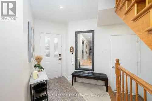 Executive Townhouse 4 3 Baths Finished Basement Greenboro East