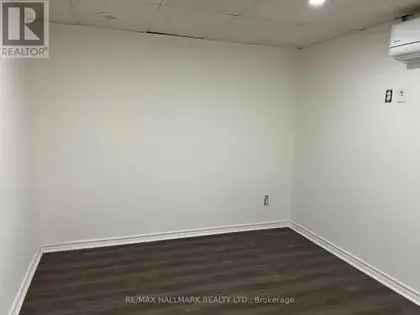 3 rooms apartment of 148 m² in Toronto