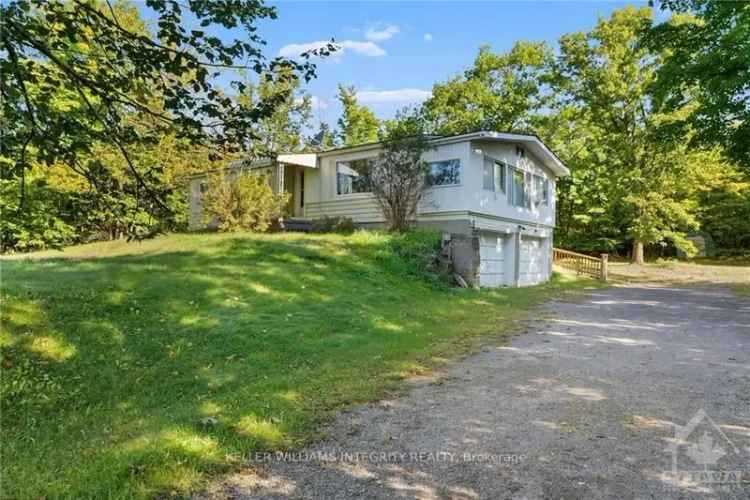 House For Sale in McNab/Braeside, Ontario