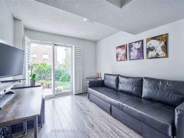 Condo For Sale in Mississauga, Ontario