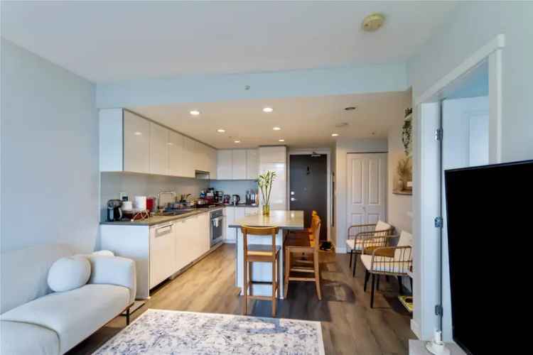 1 Bedroom Condo in Fulton House Burnaby with City Views and Amenities