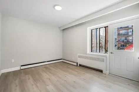 1 room apartment of 58 m² in Montreal