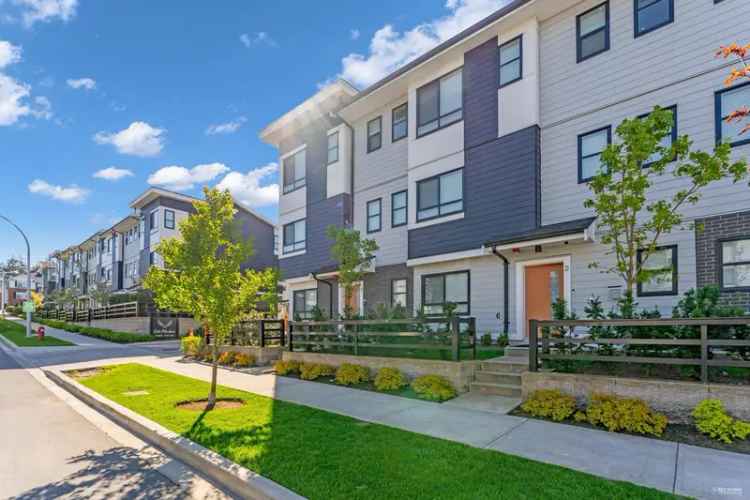 Grandview Surrey Townhouse for Sale in Oak Meadows