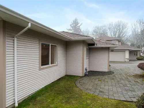 For Sale Stand Alone Rancher Style Townhome in Nanaimo