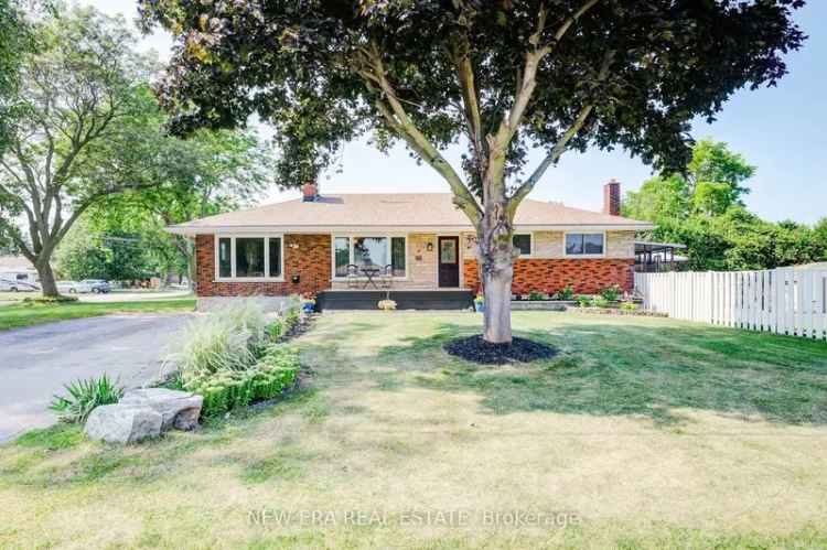 House For Sale in Brantford, Ontario