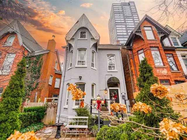 Downtown Detached 3-Storey Home Bed & Breakfast Laneway Parking High Density Development Potential