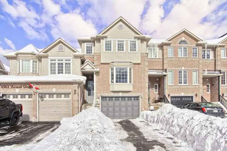 Elegant 3 Bed 3 Bath Townhome Innisfil Family Friendly