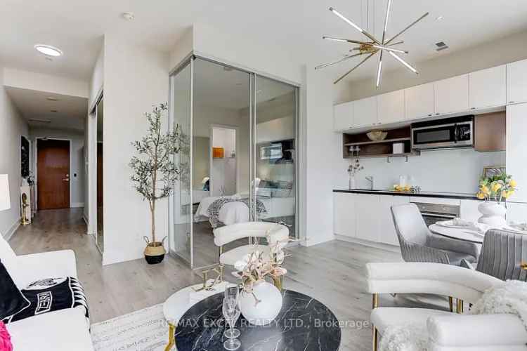 Condo For Sale in Toronto, Ontario