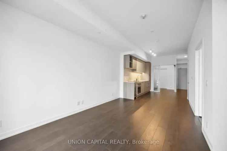 Luxury Rent Forest Hill Condos with 2 Bedrooms and Den