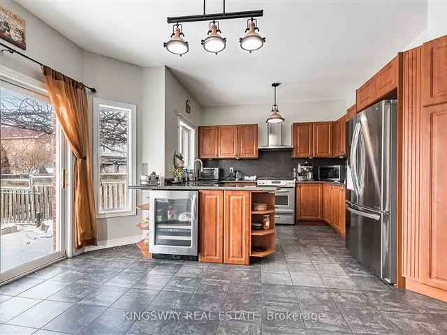 House For Sale in Mississauga, Ontario