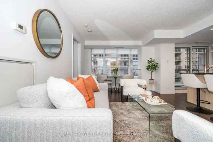 Condo For Sale in 15, Stafford Street, Toronto, Ontario