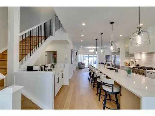 Luxury Family Home in Richmond Calgary