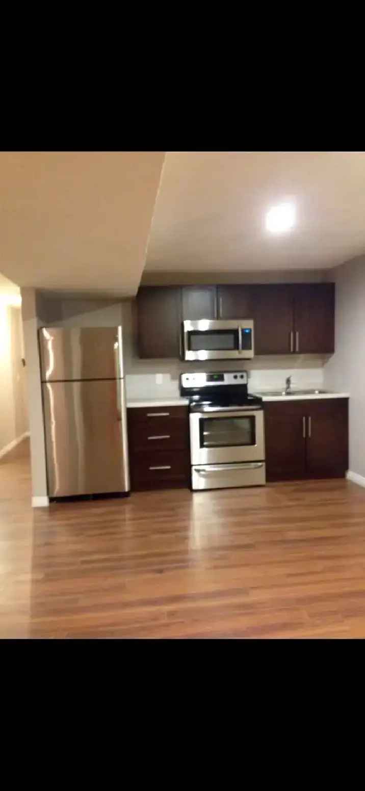 3 Bedroom Basement Suite Marlborough - Newly Renovated