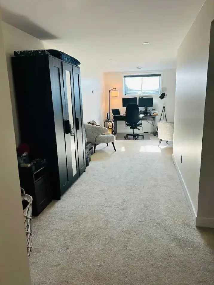 Basement unit for rent in Beautiful Riverside South