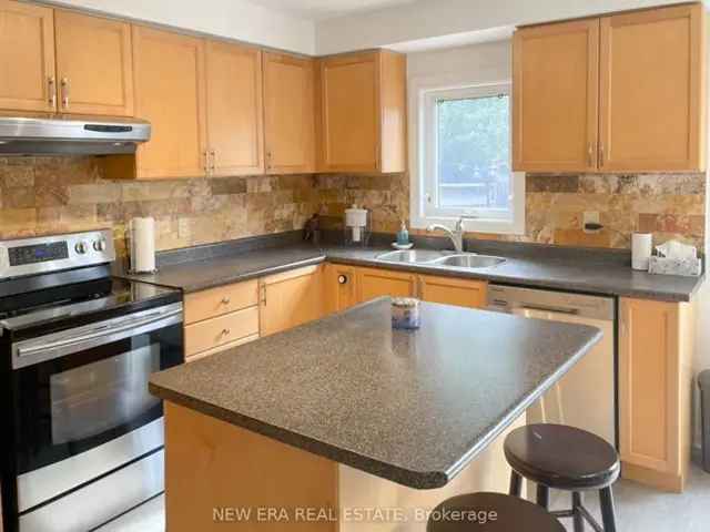 House For Rent in Mississauga, Ontario