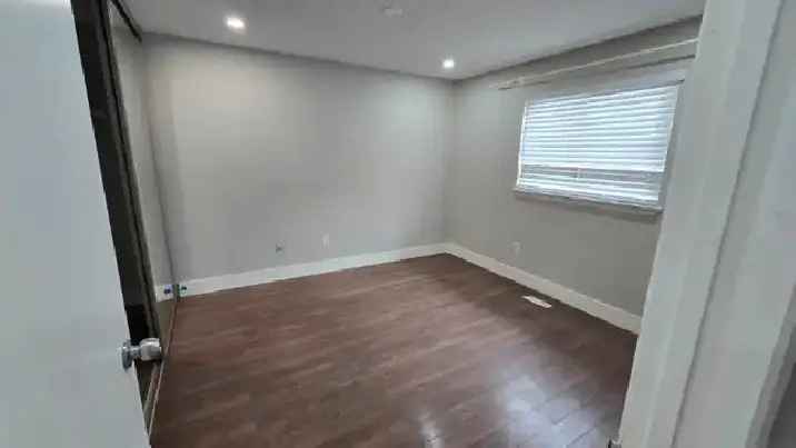 2 Bedrooms at main Floor– $2400/month