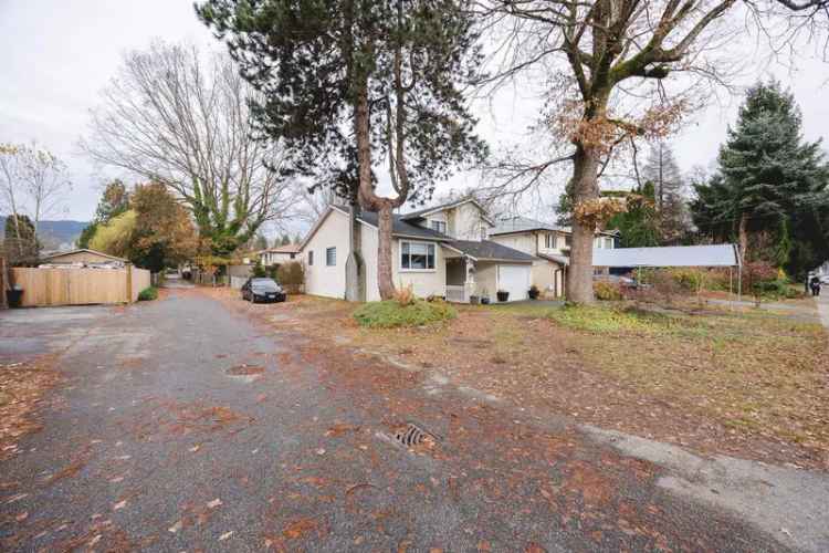 3007 DEWDNEY TRUNK Road in Coquitlam: Meadow Brook House for sale : MLS®# R2946098