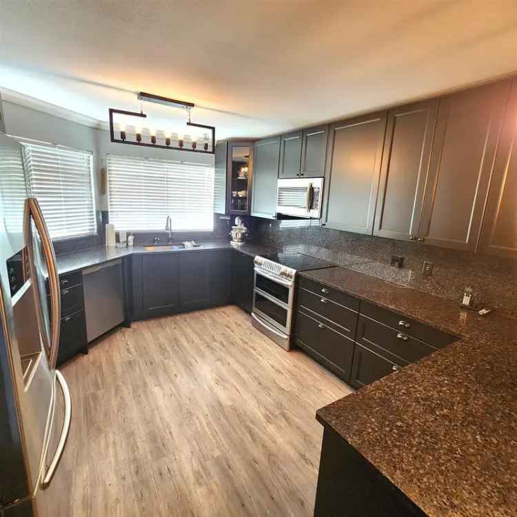 Renovated 2-Bedroom Townhouse in 55+ Community