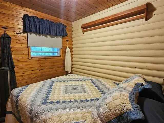 House For Sale in Municipality of Northern Bruce Peninsula, Ontario