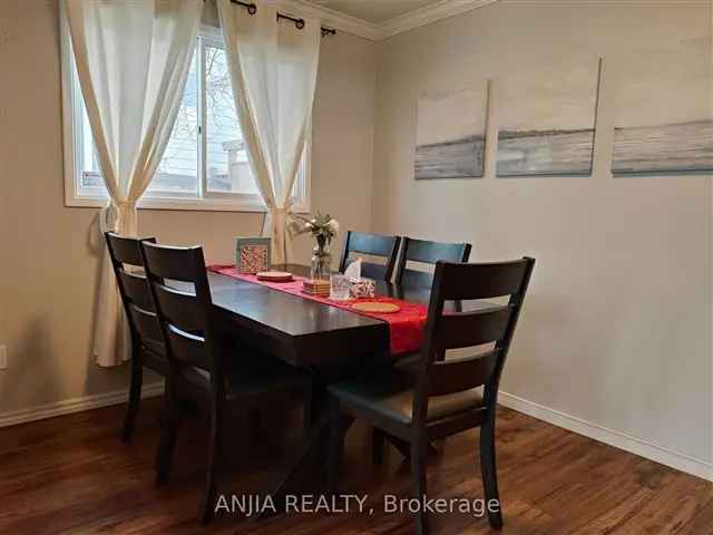 Family Home in Brant Hills 3 1 Beds 3 Baths Updated