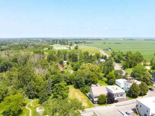 Hobby Farm for sale Montérégie Large Riverfront Lot for Developers