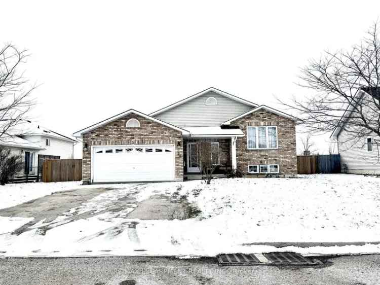 House For Sale in Hagersville, Ontario