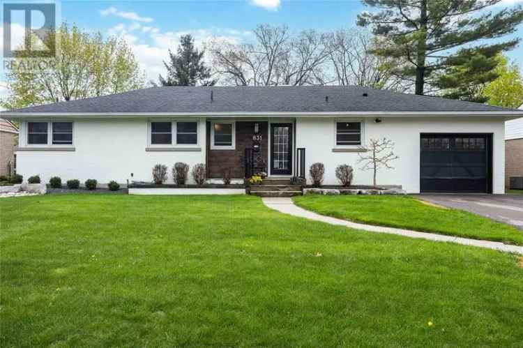 Updated North End Bungalow - Modern Kitchen, Spa Baths, Finished Backyard