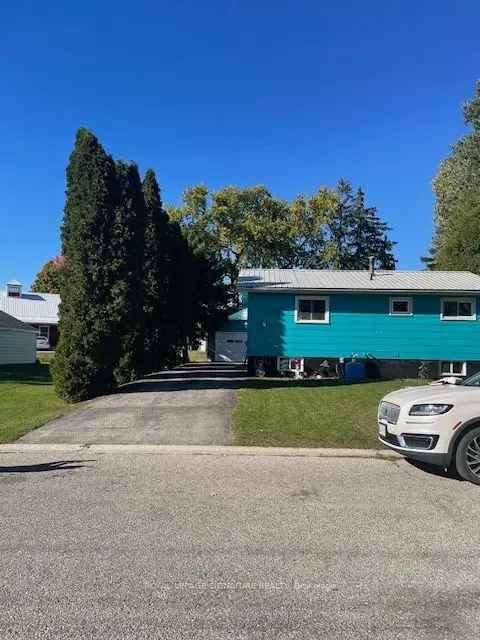 House For Sale in Port Rowan, Ontario