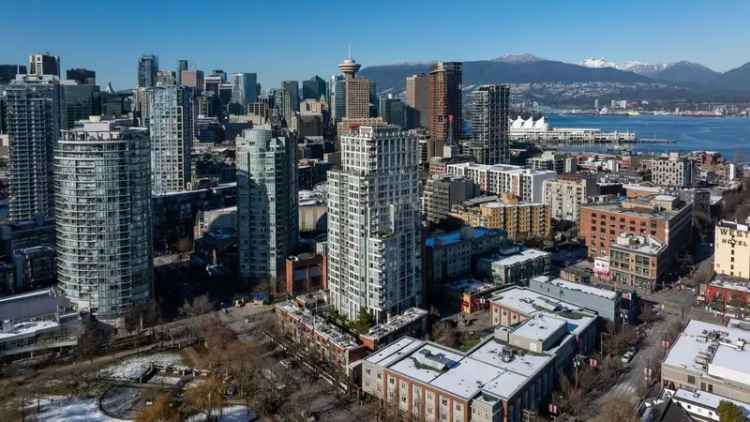 The Taylor 1-Bed Plus Den Suite Downtown Vancouver