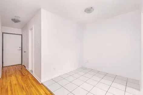 1 room apartment of 41 m² in Montreal