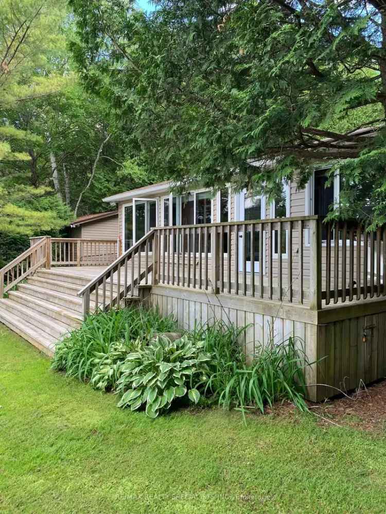 Balsam Lake 4-Season Home - Waterfront, Renovated, 4-Car Garage