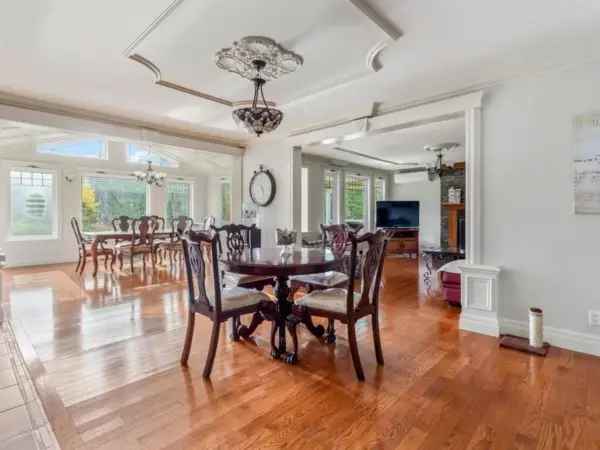 Bungalow for Sale Chaudiere Appalaches Private Lake 5BR