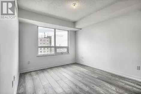 1 room apartment of 324 m² in Toronto